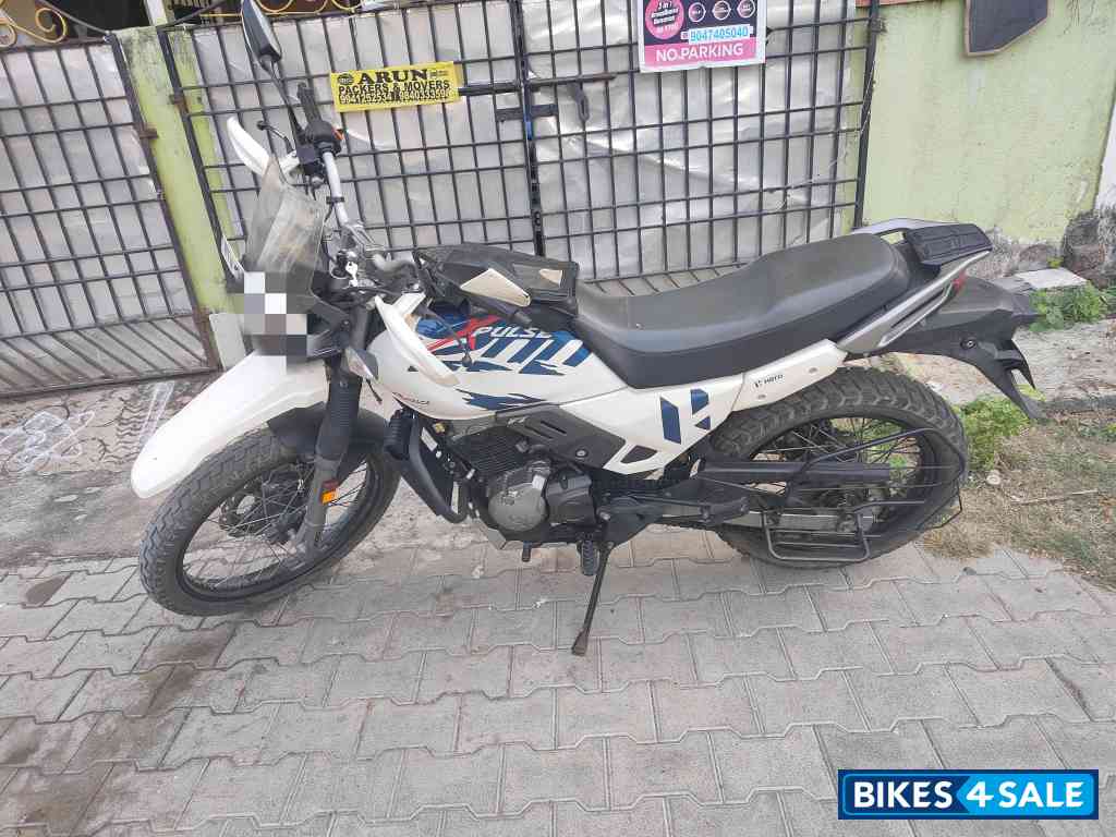 White With Blue Hero Xpulse 200 4V