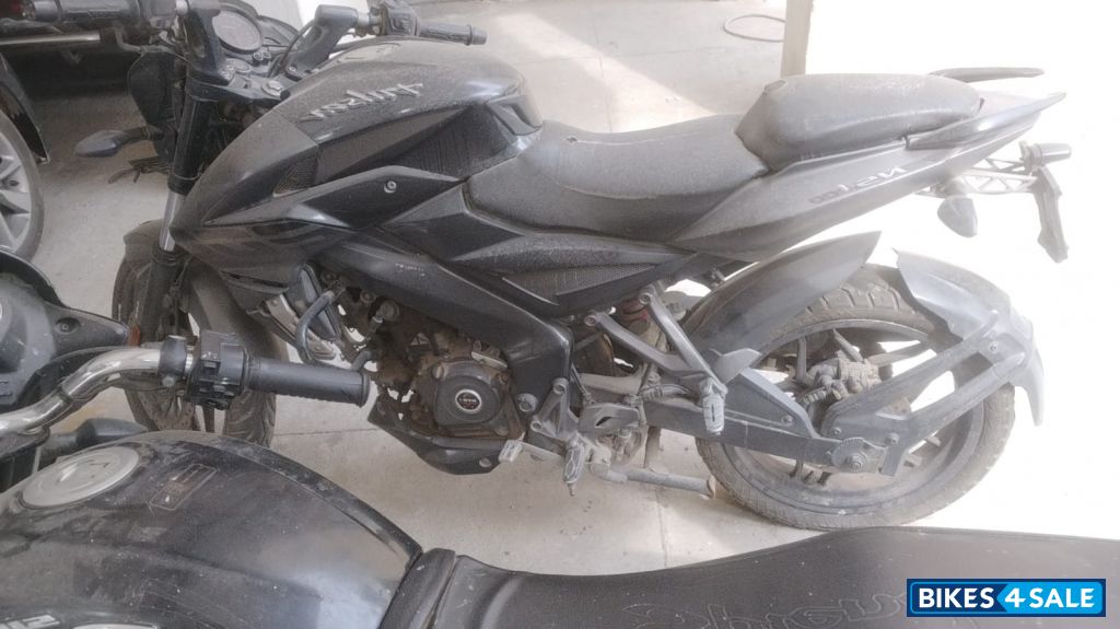 Bajaj Pulsar 200 NS