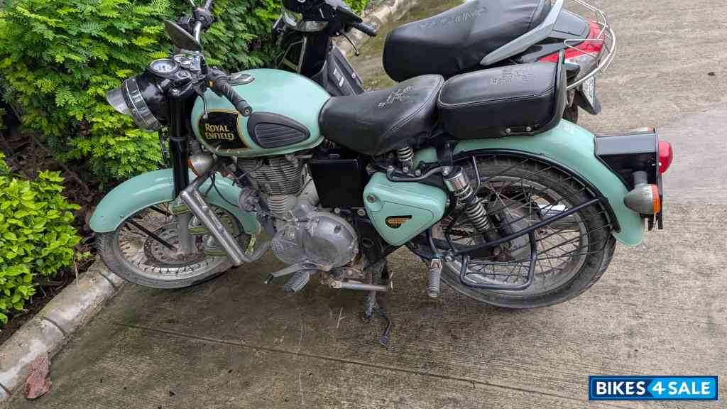 Royal Enfield Classic 350 Royal Enfield Classic 350