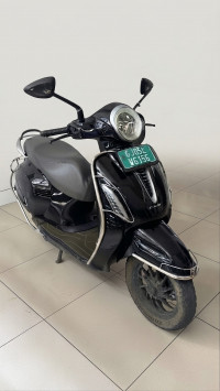 Bajaj Chetak Premium