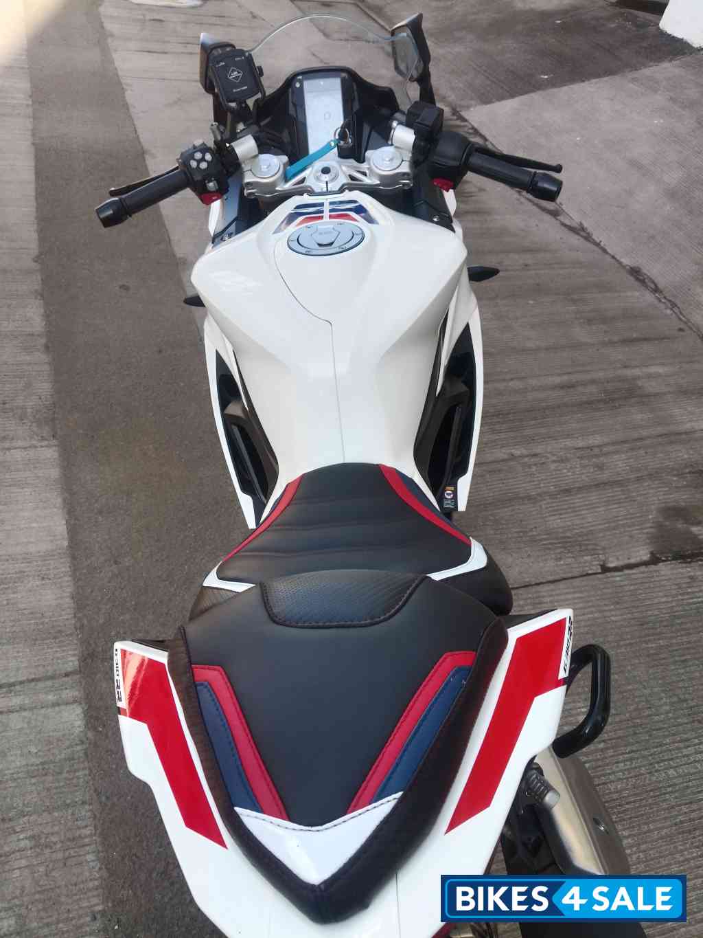 Polar White BMW G 310 RR Polar White BMW G 310 RR