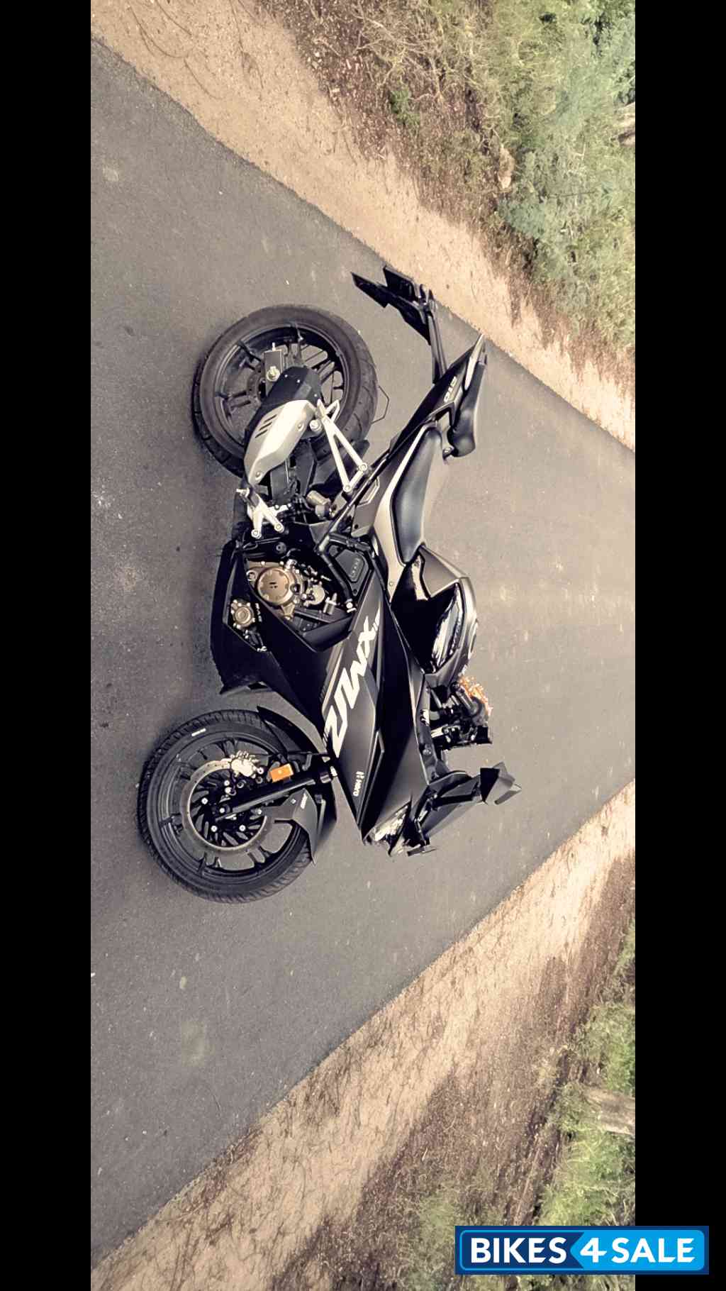 Black Hero Karizma XMR