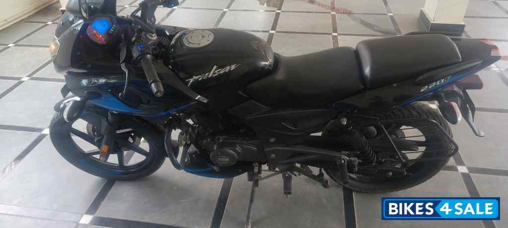 Black And Blue Bajaj Pulsar 220F