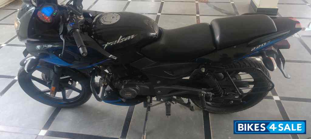 Black And Blue Bajaj Pulsar 220F