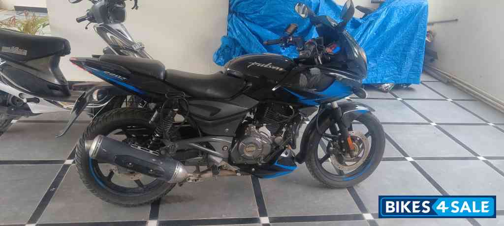 Black And Blue Bajaj Pulsar 220F