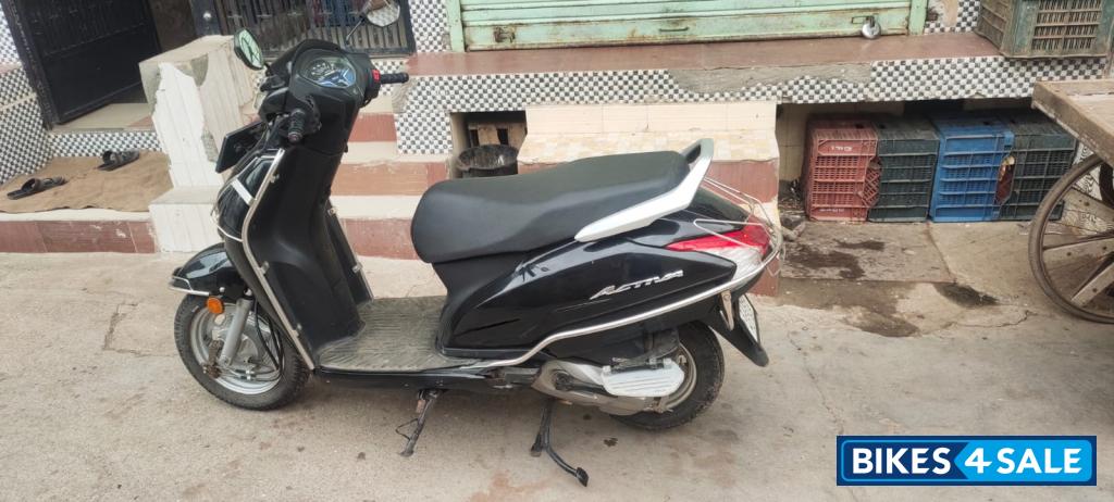 Black Honda Activa 6G Dlx Black Honda Activa 6G Dlx