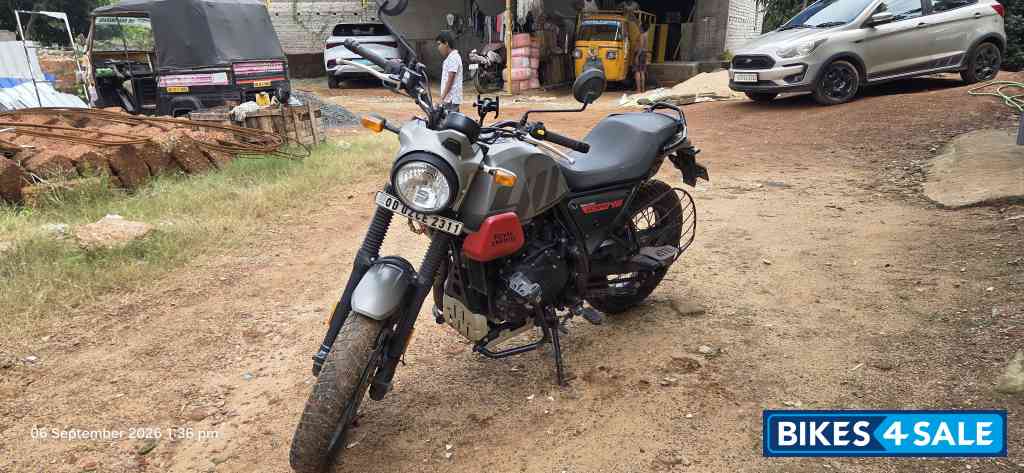 Royal Enfield Scram 411 Royal Enfield Scram 411