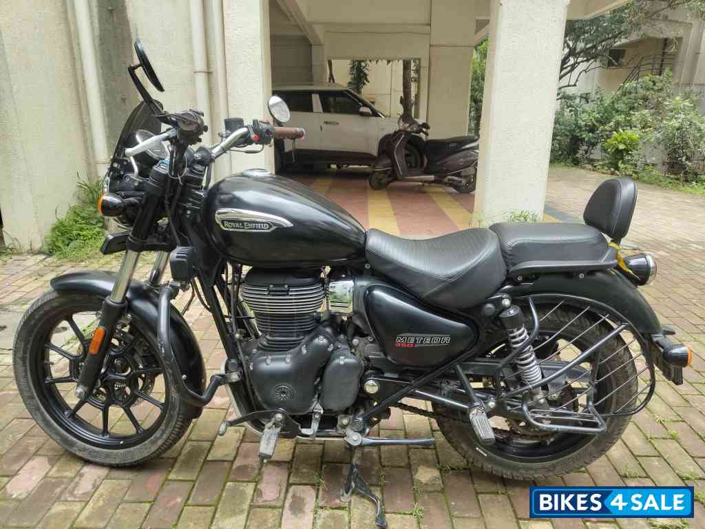 Royal Enfield Meteor 350 Stellar