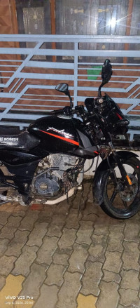 Bajaj Pulsar 125 Carbon Fibre Disc Split Seat 2022 Model