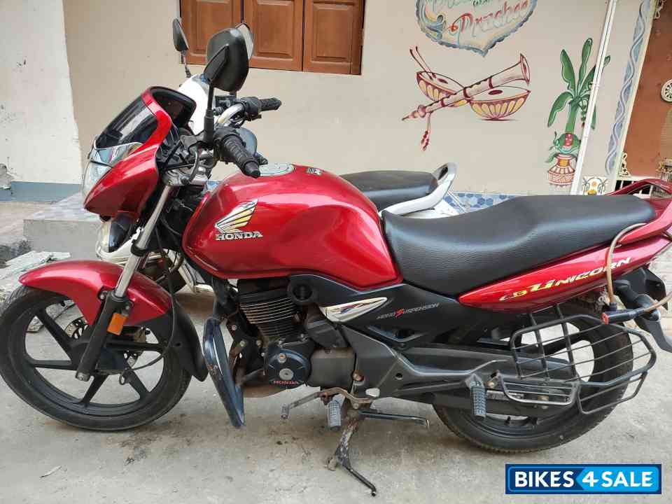 Red Honda CB Unicorn Red Honda CB Unicorn