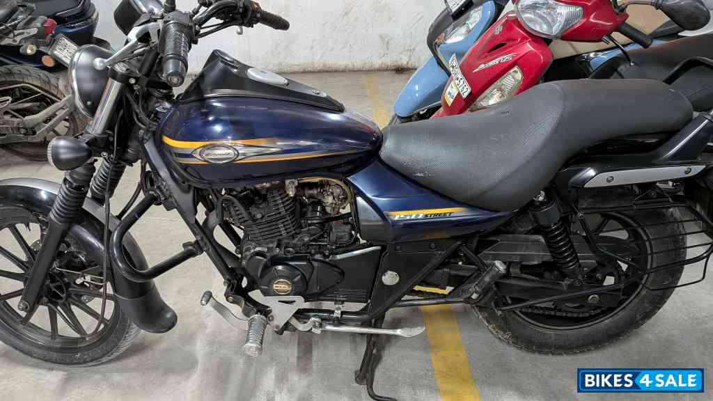 Bajaj Avenger Street 150
