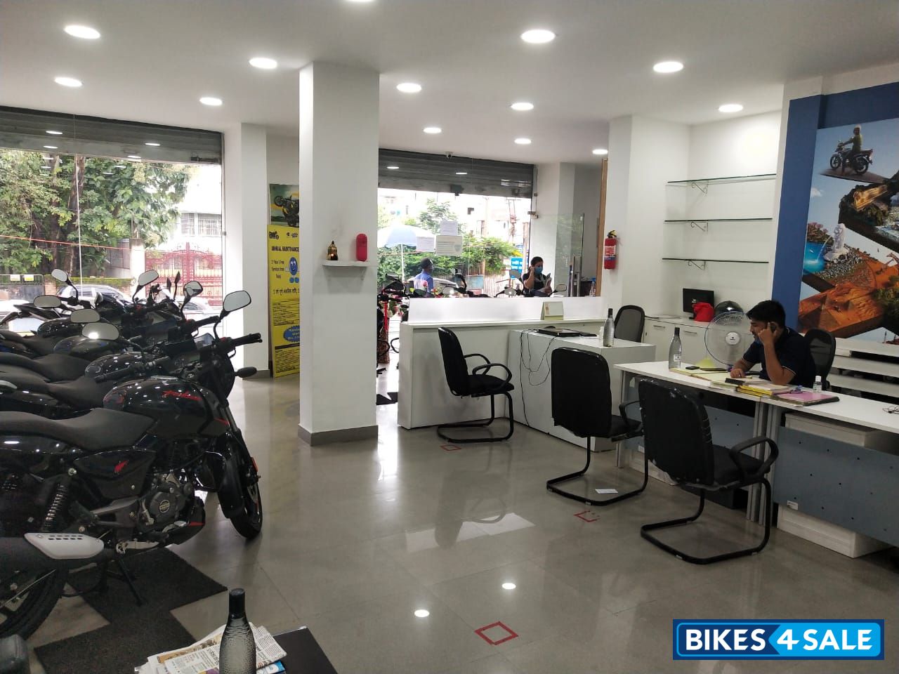 Raunaq Bajaj - Bariatu Branch