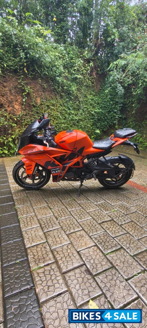 Kushalnagar bajaj showroom