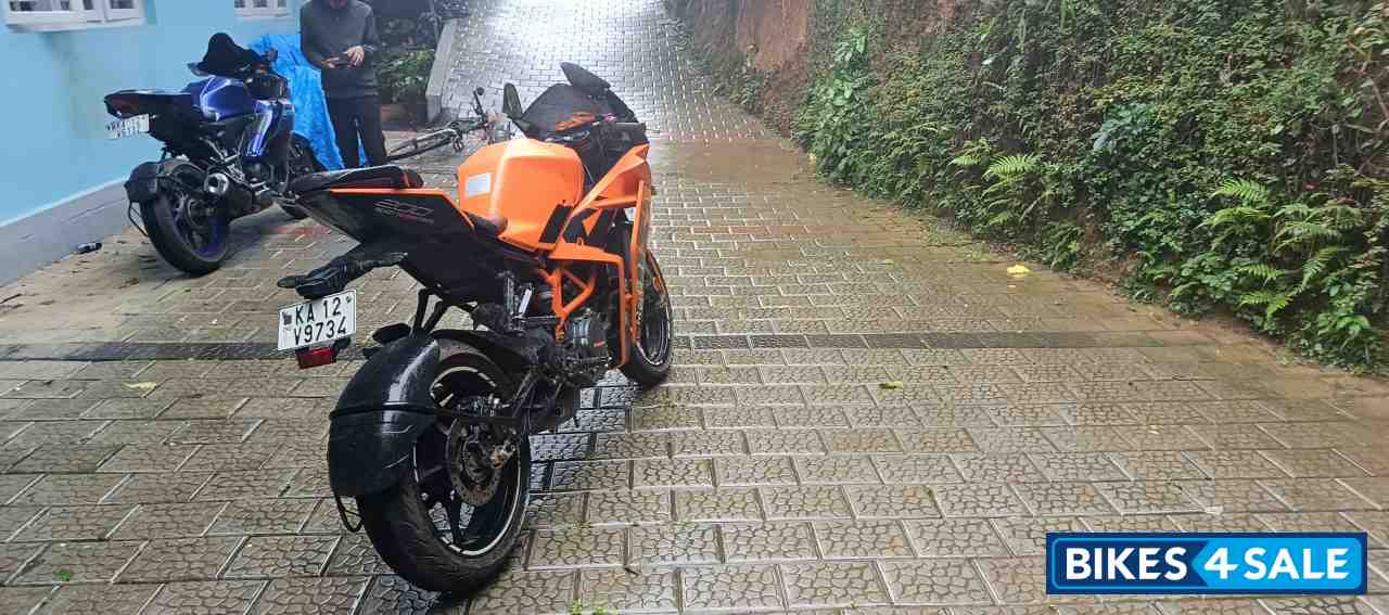 Kushalnagar bajaj showroom