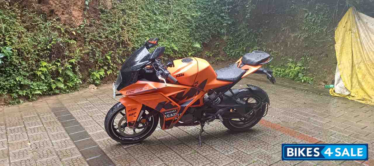 Kushalnagar bajaj showroom