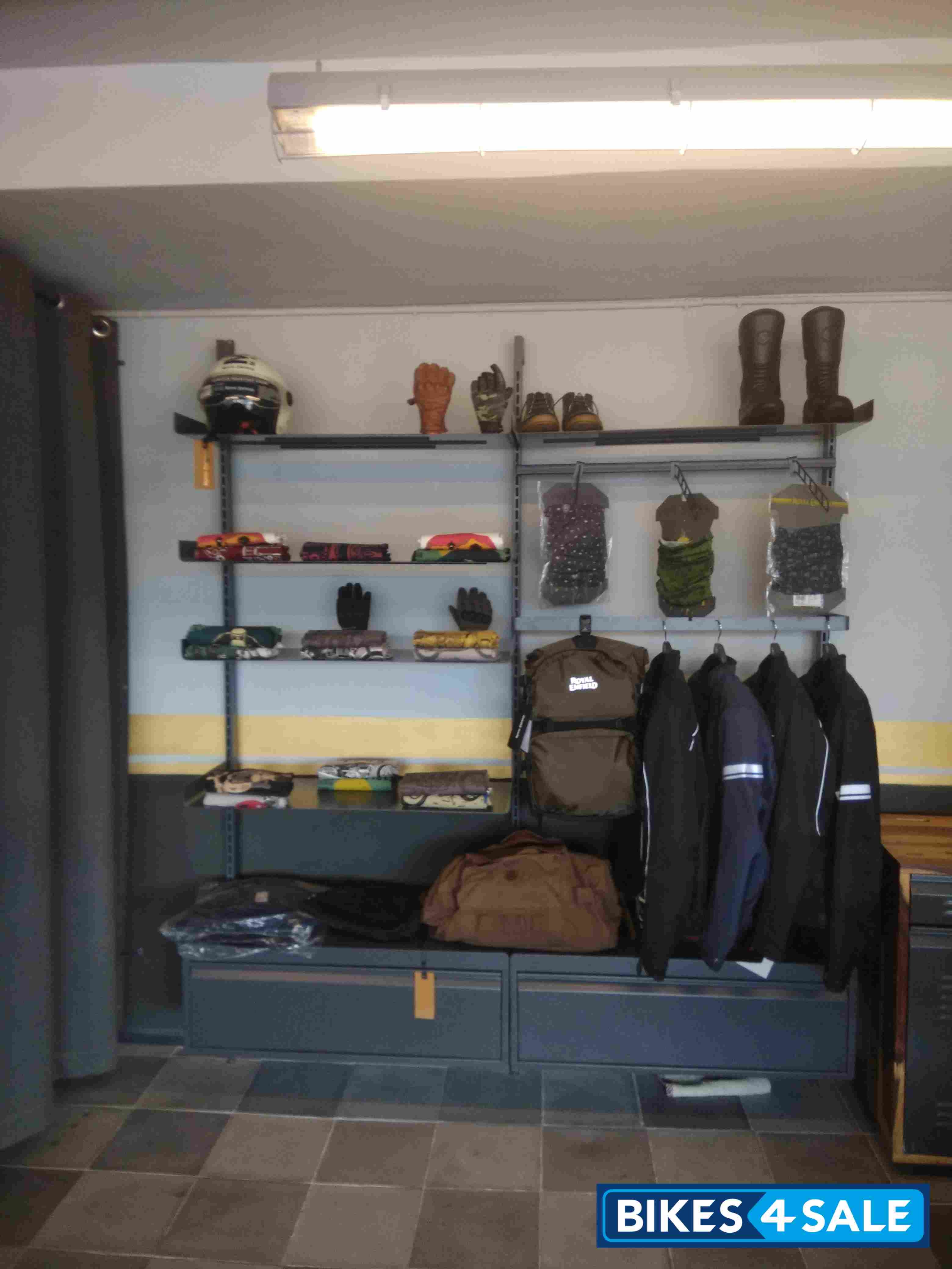 Royal Enfield Vintage Store Delhi - Lamba Enterprise