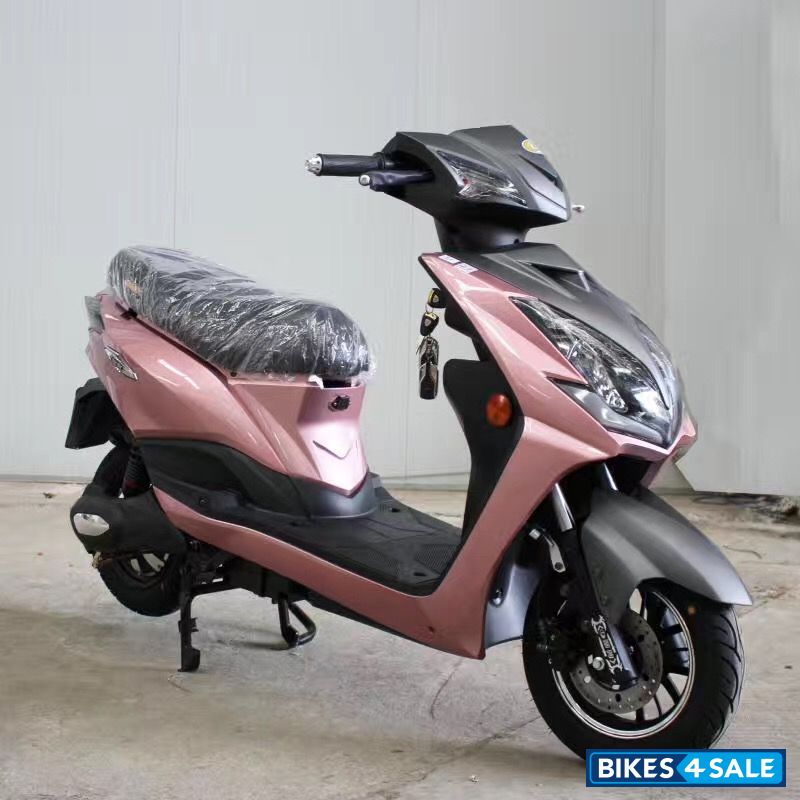 LUNDAFEI Electric scooty