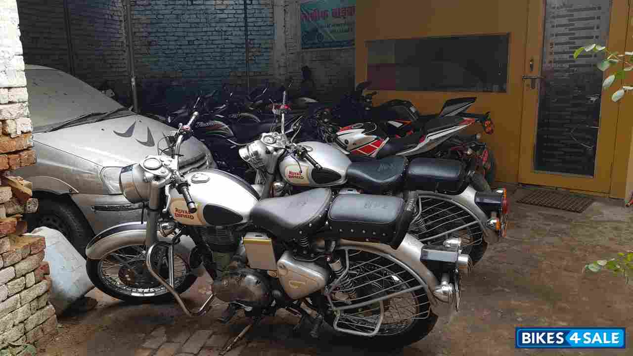 Etawah Tausheef Bike Bazar