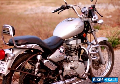 Royal Enfield Thunderbird TwinSpark 350 Royal Enfield Thunderbird TwinSpark 350