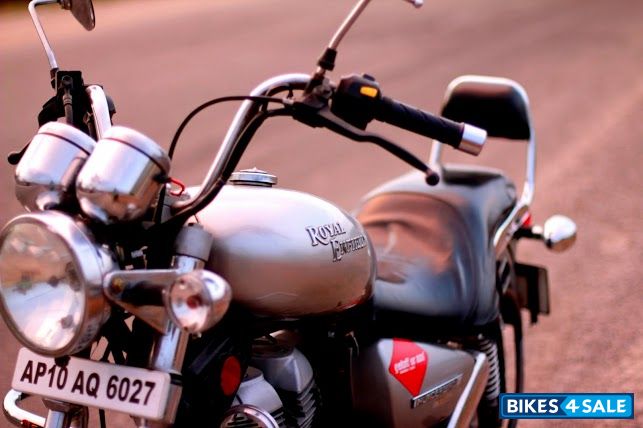 Royal Enfield Thunderbird TwinSpark 350 Royal Enfield Thunderbird TwinSpark 350