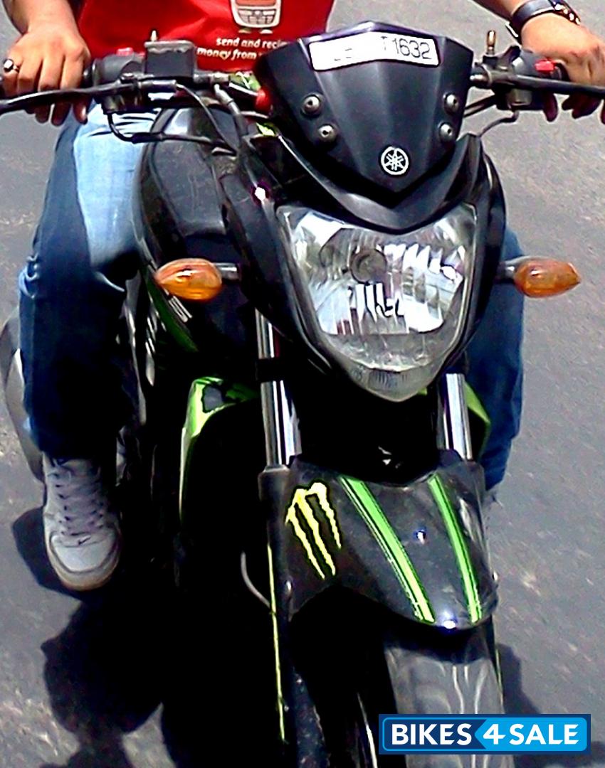 Green N Black Yamaha FZ-S