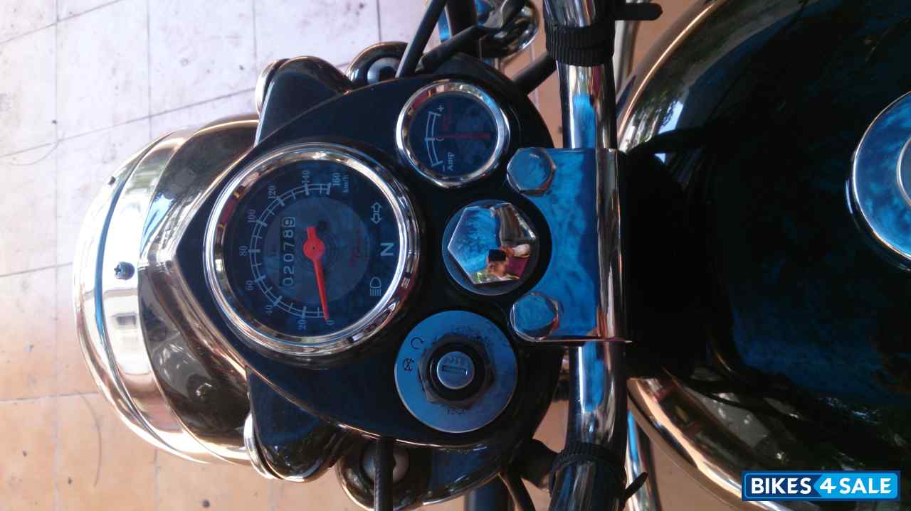 Black Royal Enfield Bullet Electra Twinspark