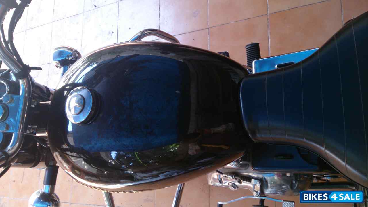 Black Royal Enfield Bullet Electra Twinspark
