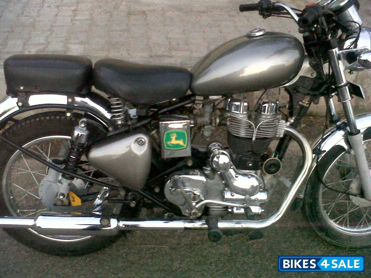Gray Royal Enfield Lightning 535