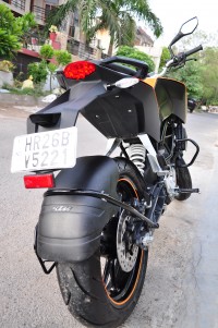Orange KTM Duke 200