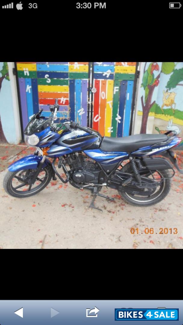 Black Bajaj Discover DTSi 135