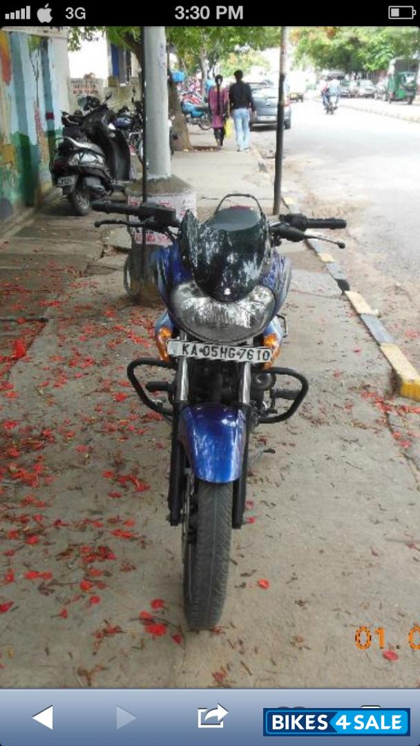 Black Bajaj Discover DTSi 135