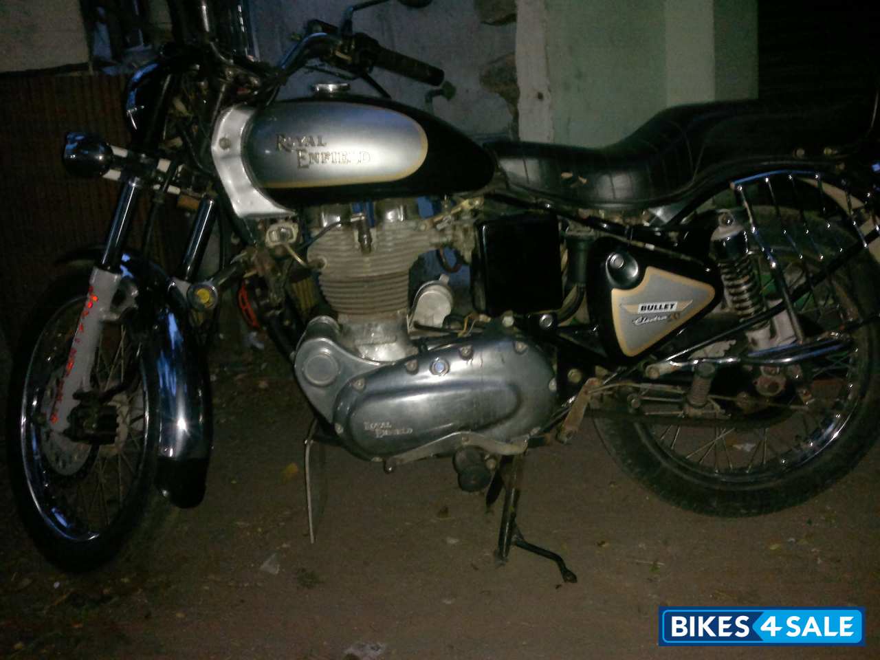 Magic Green Royal Enfield Bullet Electra 5S