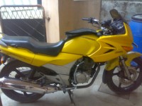 Yellow Hero Karizma