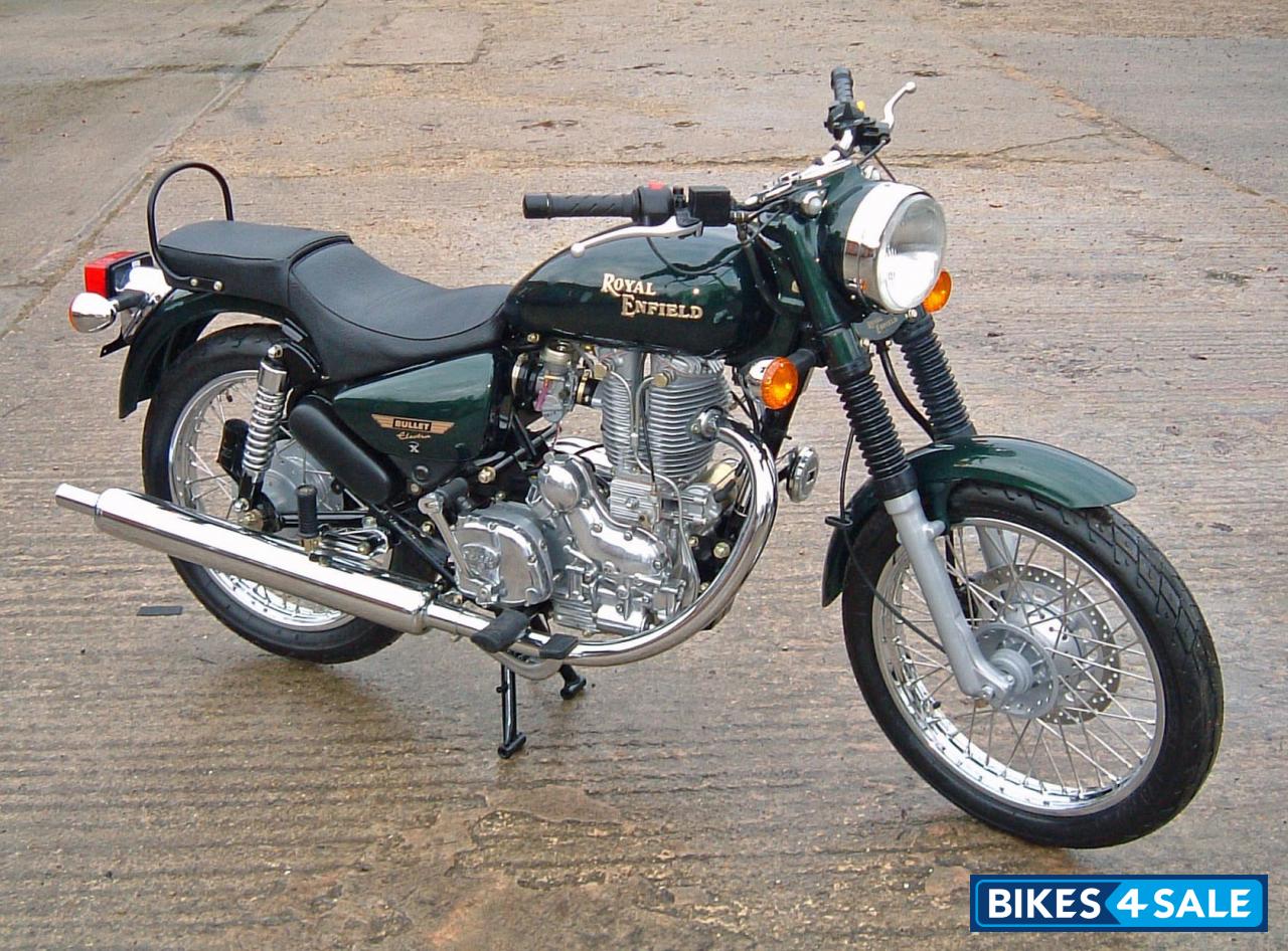 Black Royal Enfield Bullet Standard 350
