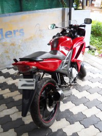 Chilly Red Yamaha YZF R15