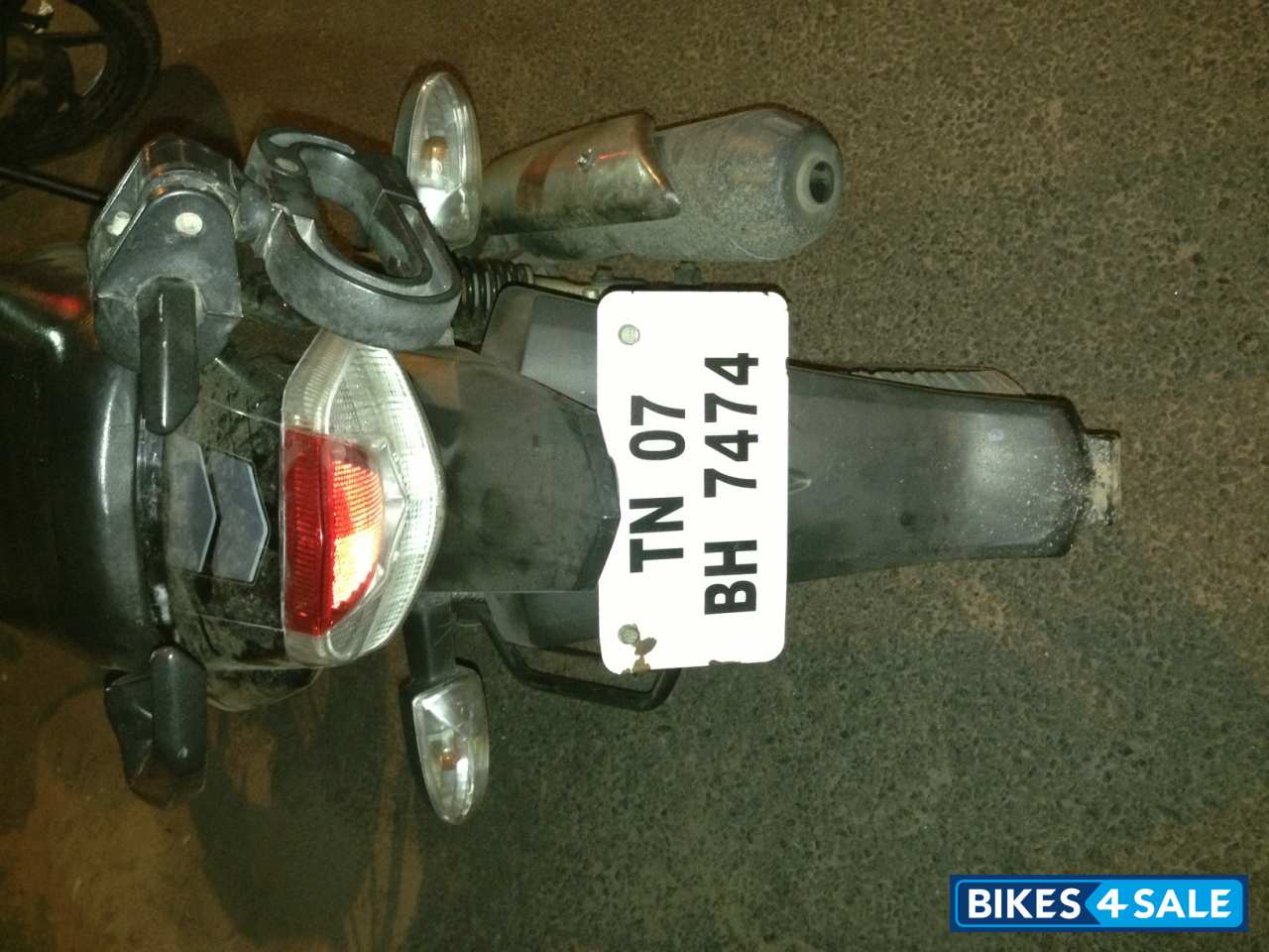 Black TVS Apache RTR 180