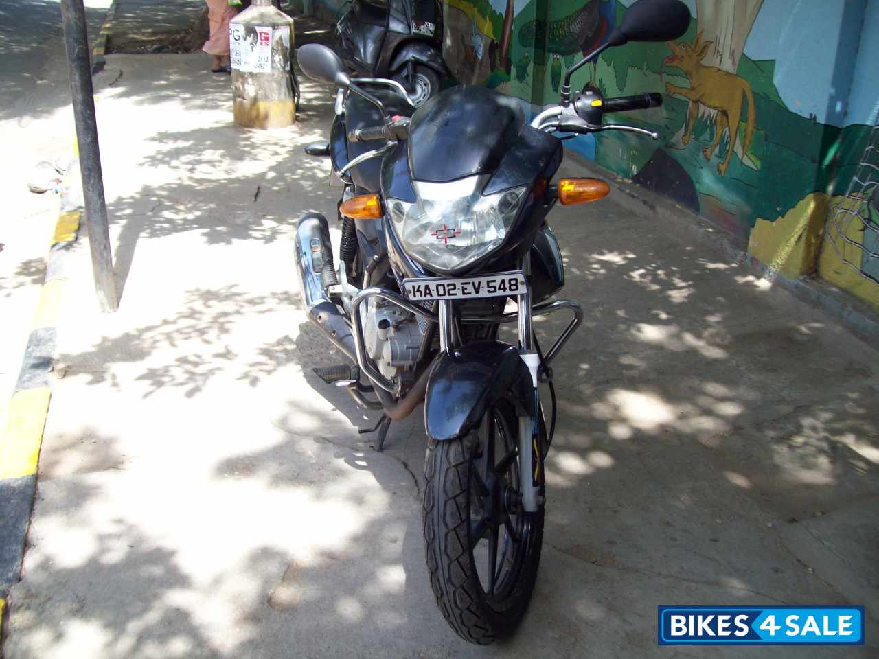 Black TVS Apache 150