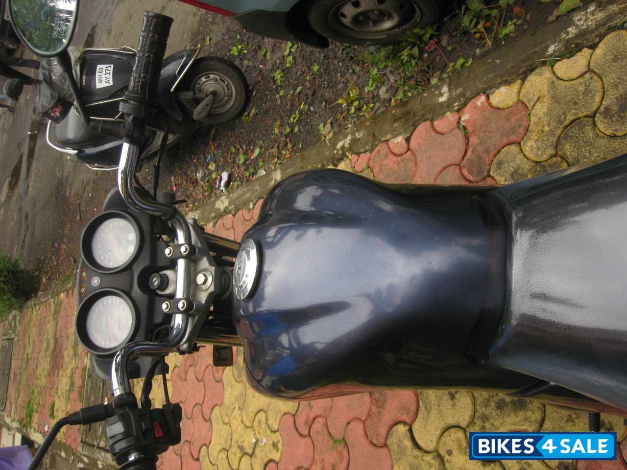 Metallic Blue Yamaha Fazer 125