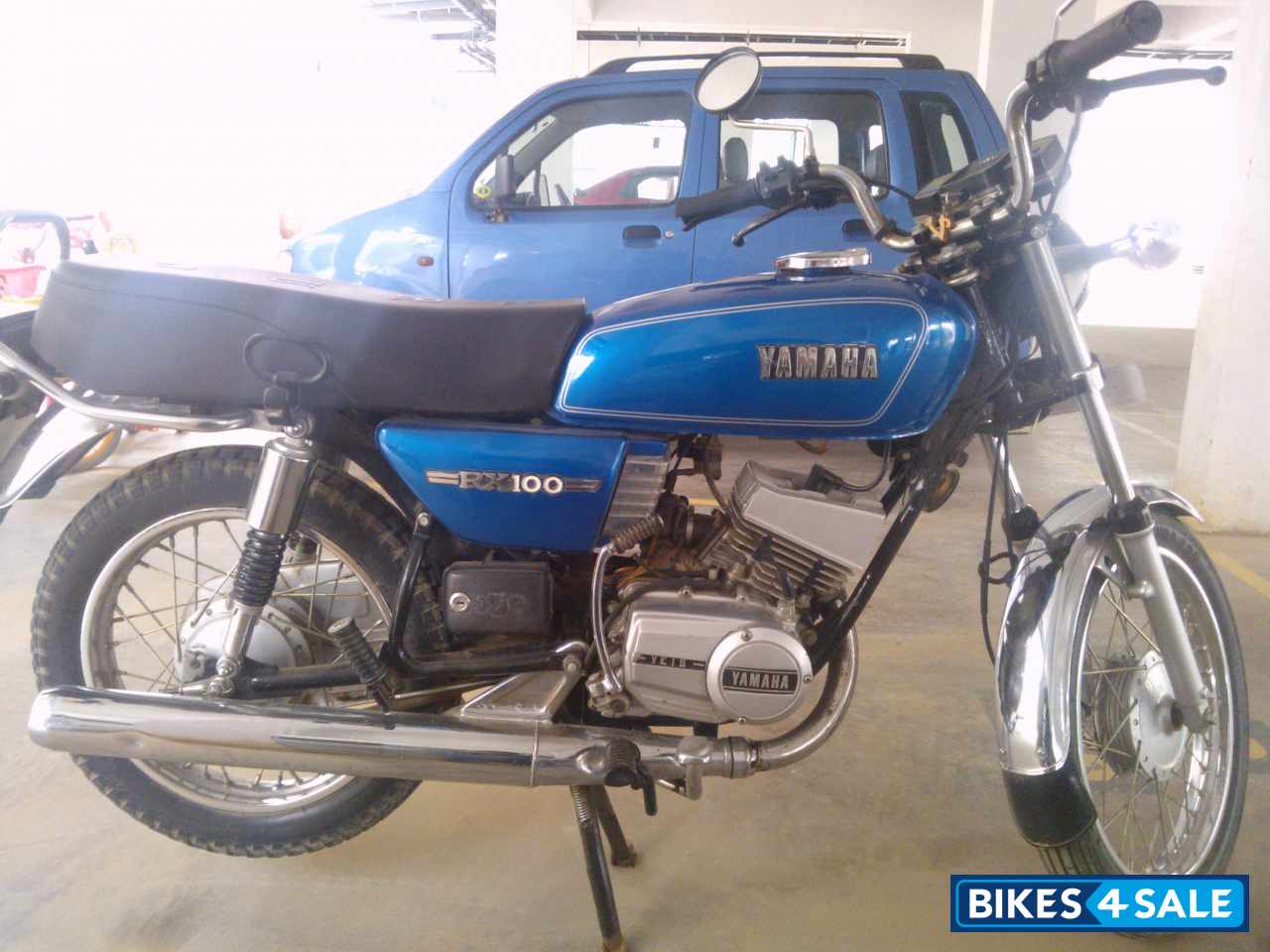 Blue Yamaha RX 100