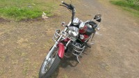 Red Royal Enfield Thunderbird TwinSpark 350