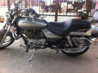 Grey Bajaj Avenger 220 DTS-i