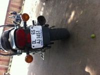 Grey Bajaj Avenger 220 DTS-i