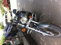 Grey Bajaj Avenger 220 DTS-i