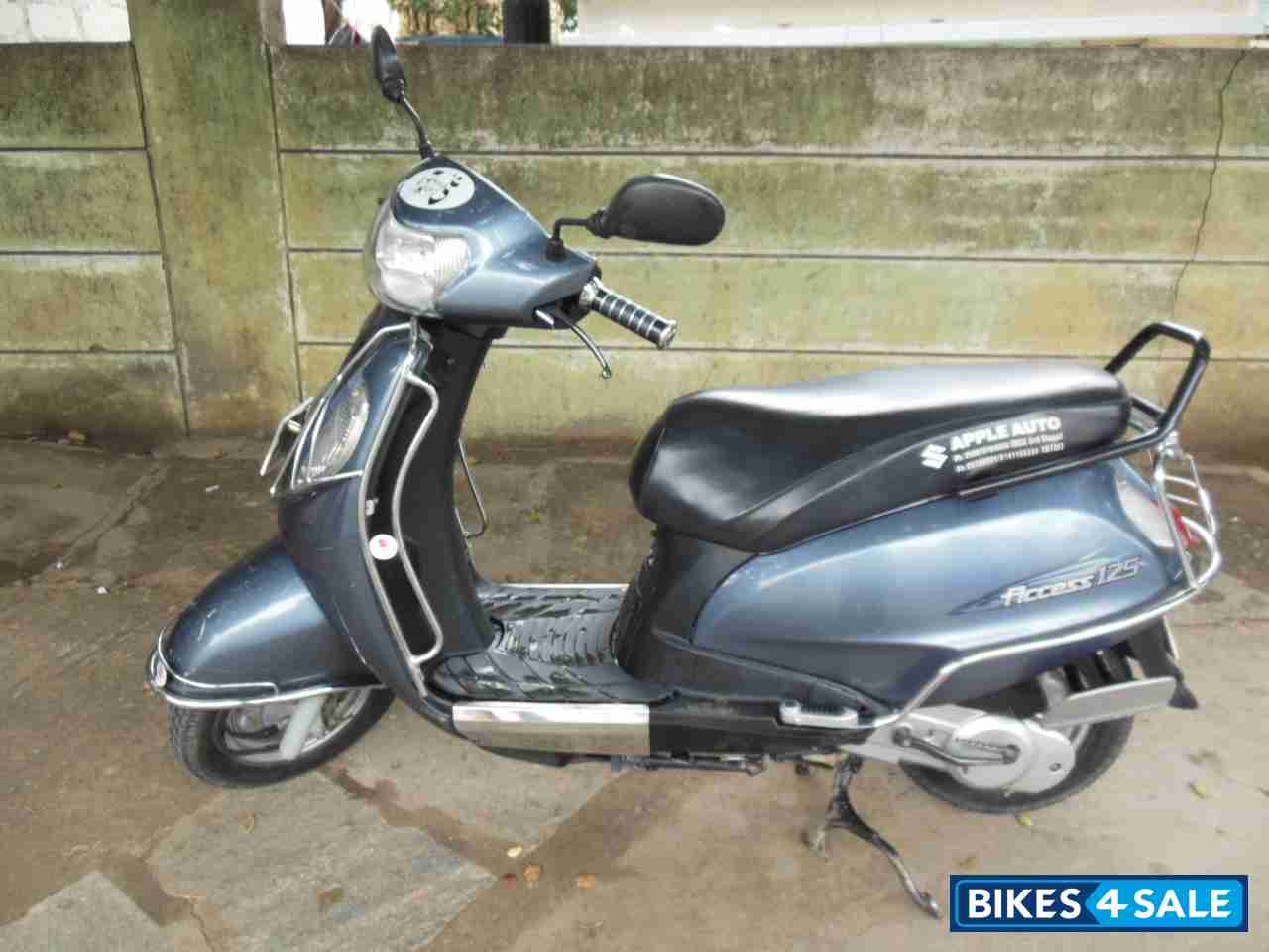 Gray Suzuki Access 125