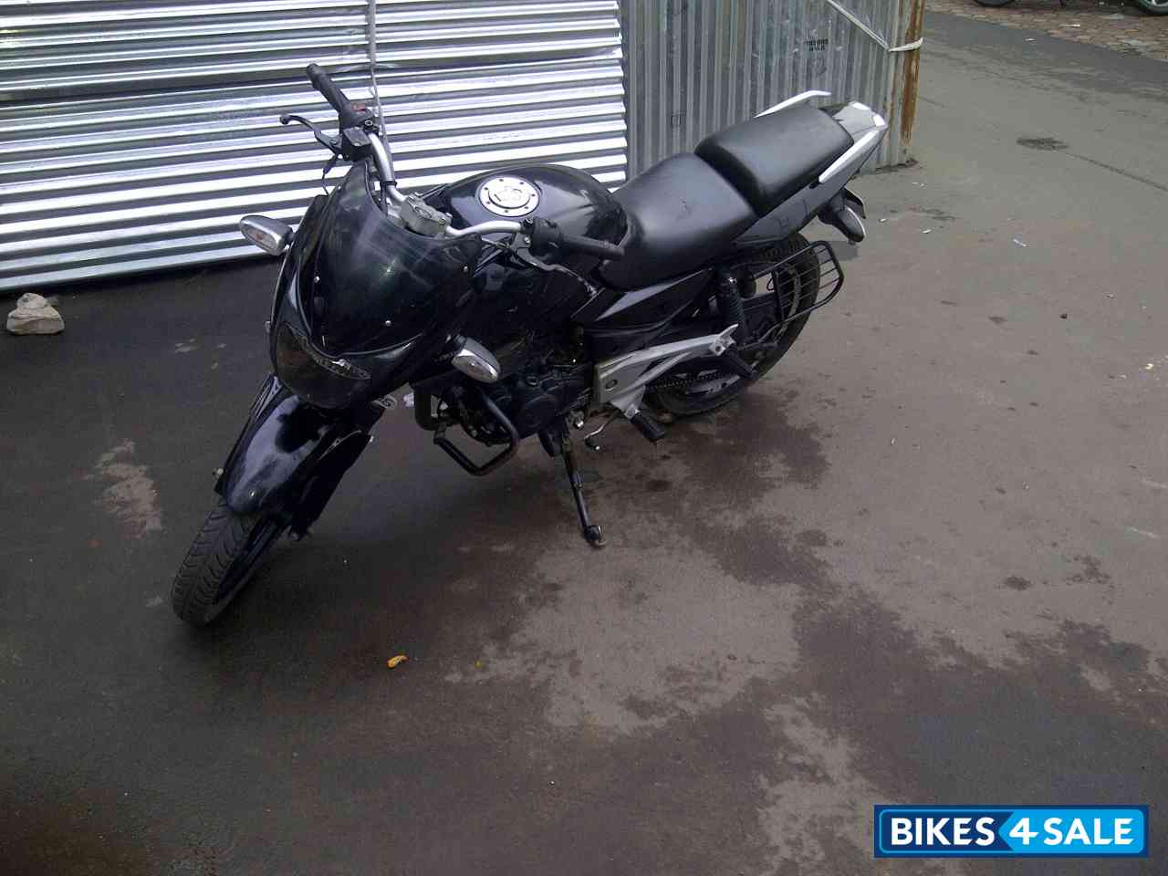 Black Bajaj Pulsar 200 DTSi