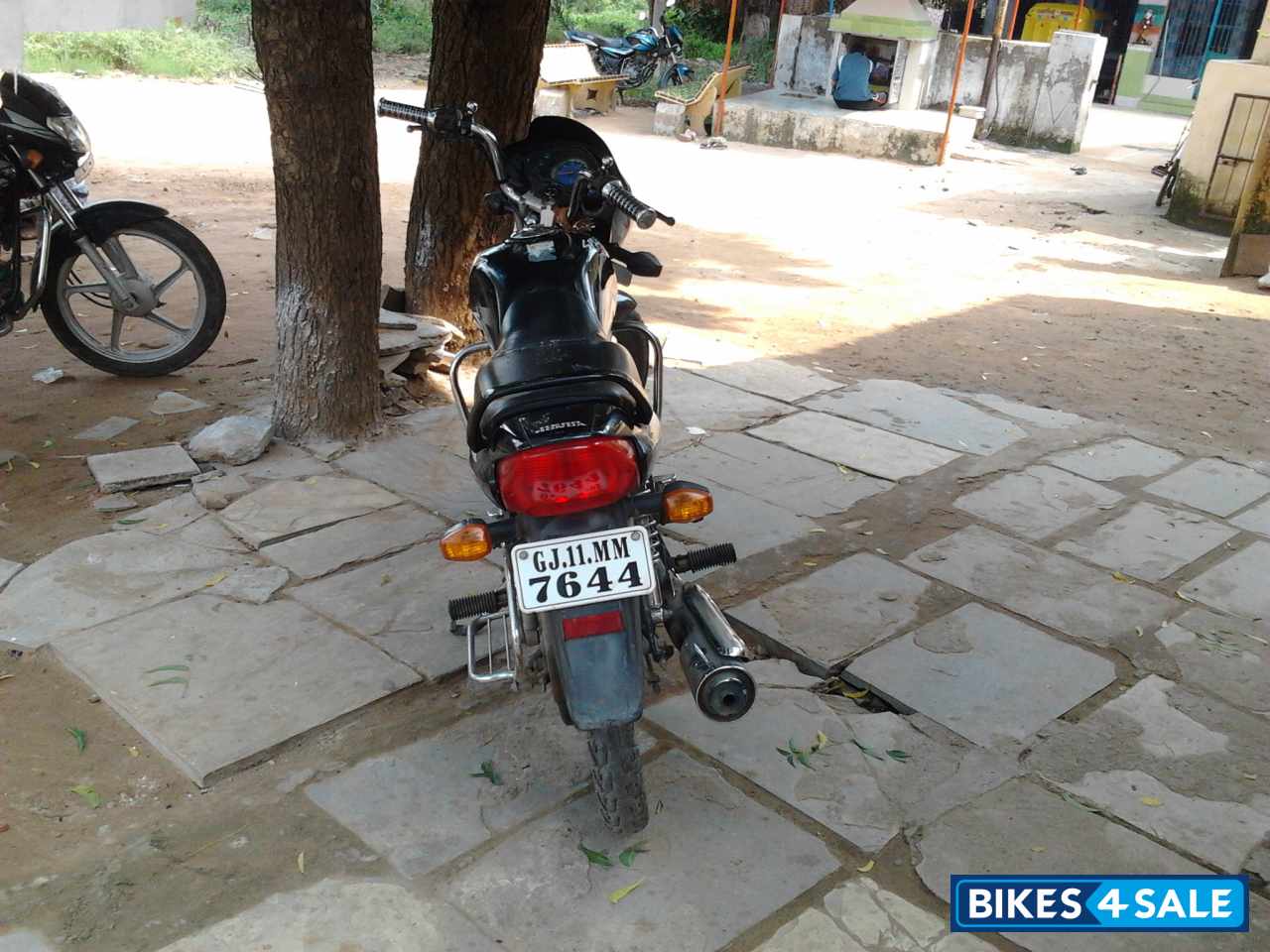 Black Hero Splendor NXG