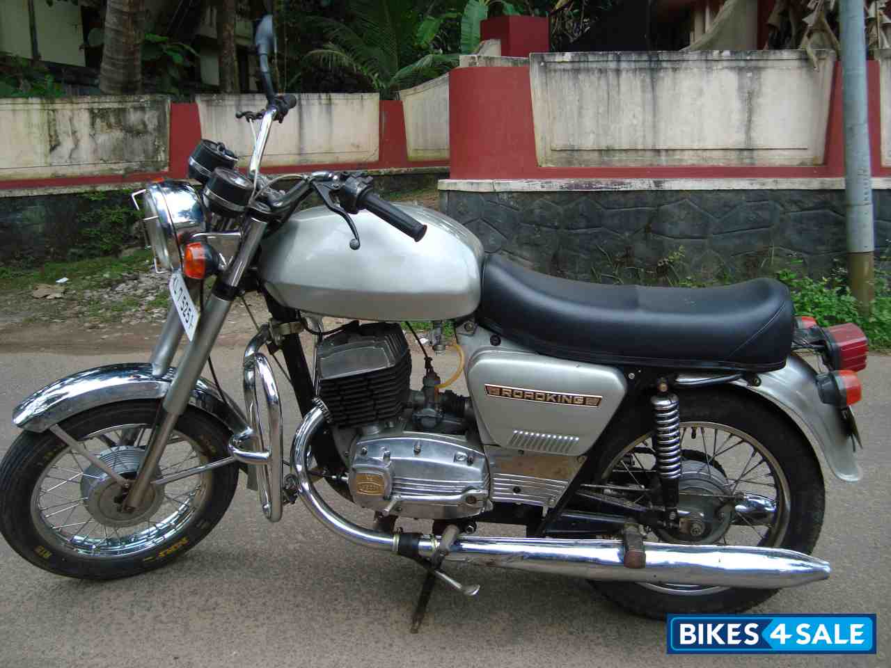 Used 1989 model Ideal Jawa Yezdi RoadKing for sale in Kottayam. ID