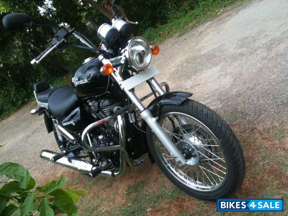 Flikr Black Royal Enfield Thunderbird TwinSpark 350 Flikr Black Royal Enfield Thunderbird TwinSpark 350