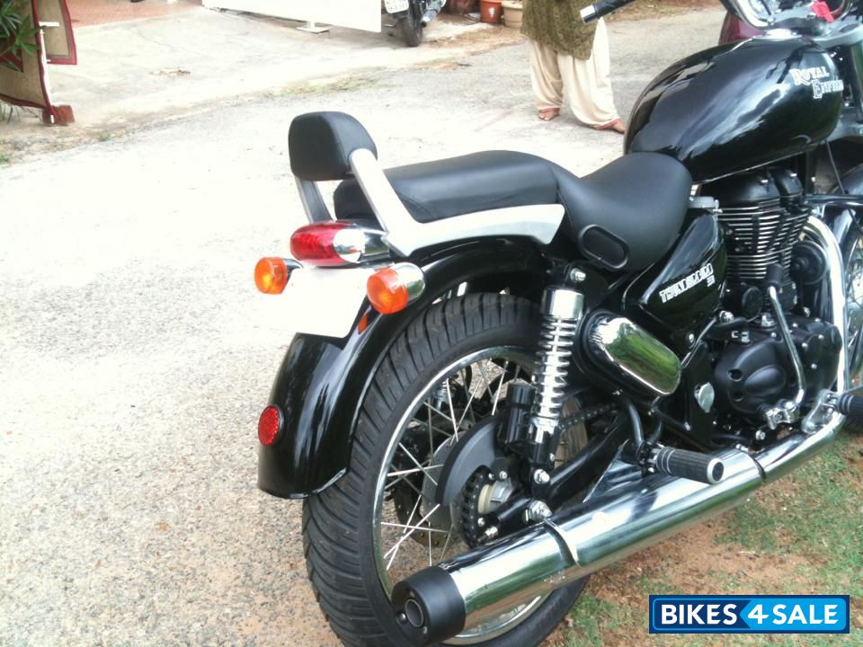 Flikr Black Royal Enfield Thunderbird TwinSpark 350 Flikr Black Royal Enfield Thunderbird TwinSpark 350
