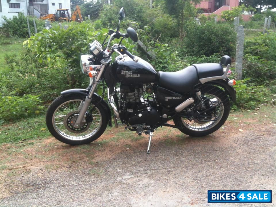 Flikr Black Royal Enfield Thunderbird TwinSpark 350 Flikr Black Royal Enfield Thunderbird TwinSpark 350